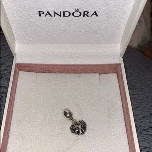 Pandora winter heart with 14k detail